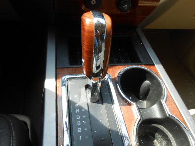 Photo 16 of this FORD EXPEDITION