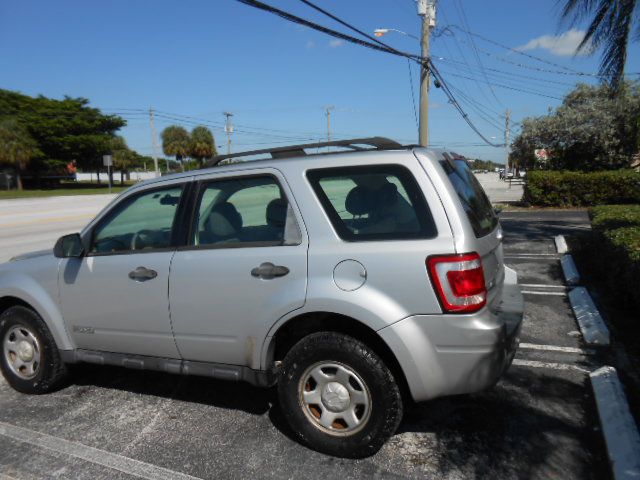 Photo 3 of this FORD ESCAPE
