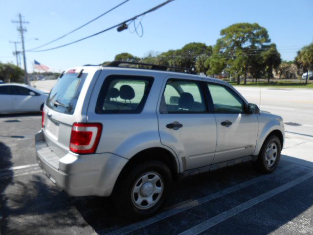 Photo 5 of this FORD ESCAPE