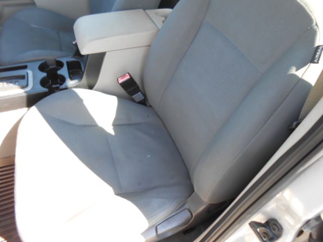 Photo 12 of this FORD ESCAPE