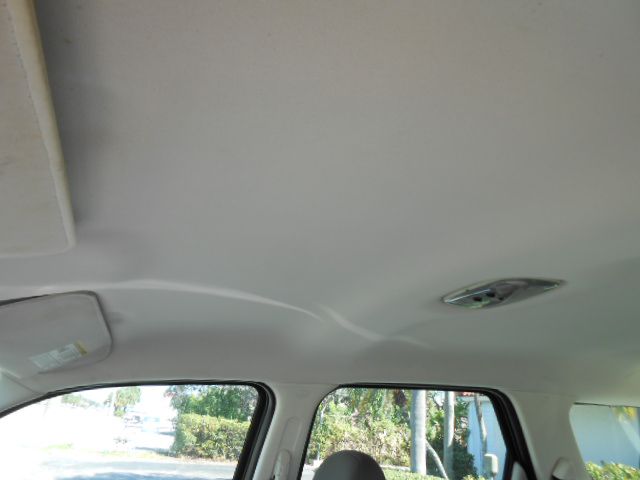 Photo 13 of this FORD ESCAPE
