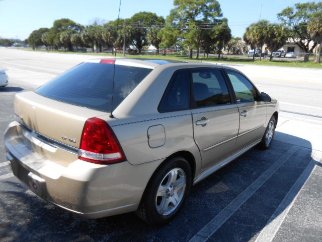 Photo 5 of this CHEVROLET MALIBU