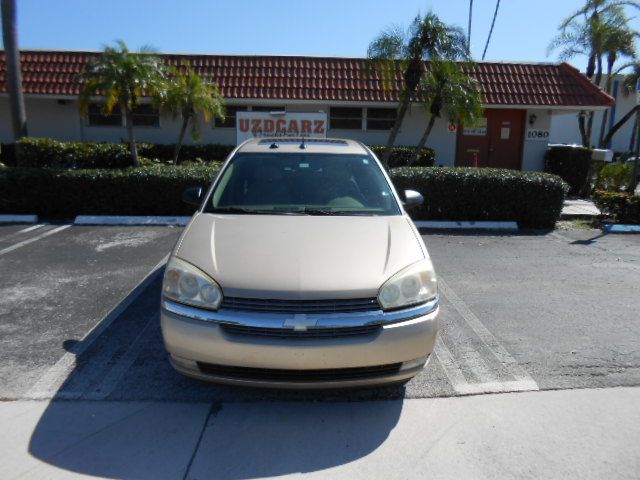 Photo 8 of this CHEVROLET MALIBU