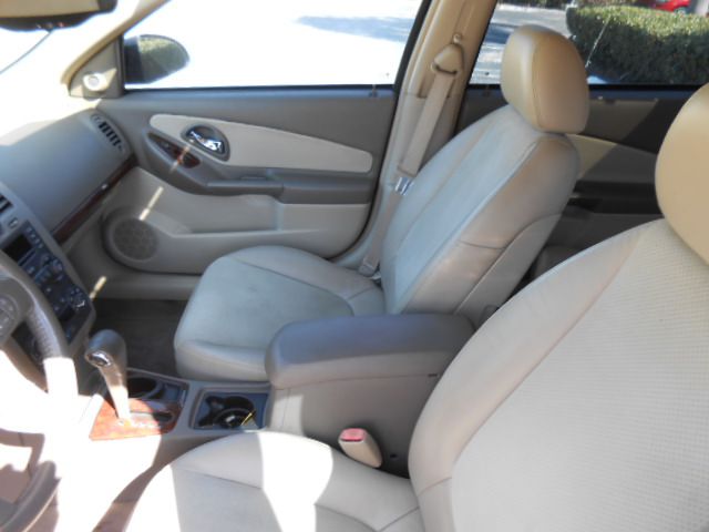 Photo 11 of this CHEVROLET MALIBU