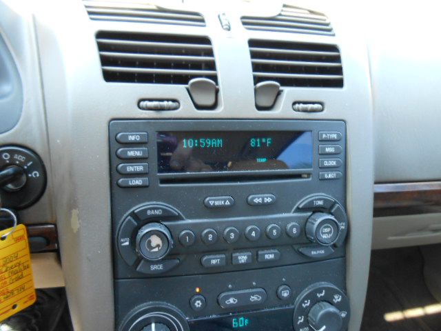 Photo 16 of this CHEVROLET MALIBU