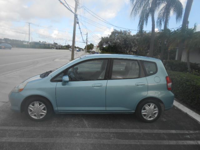 Photo 2 of this HONDA FIT