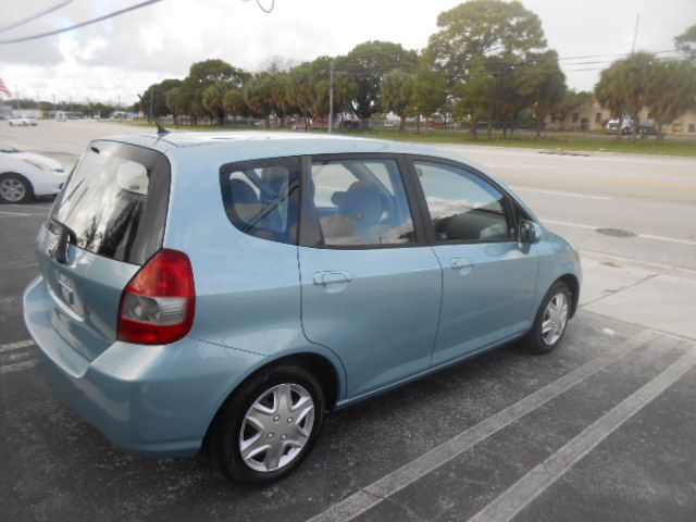 Photo 6 of this HONDA FIT