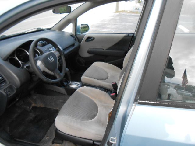 Photo 11 of this HONDA FIT