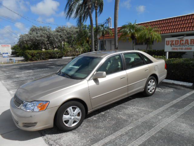 2001 TOYOTA AVALON