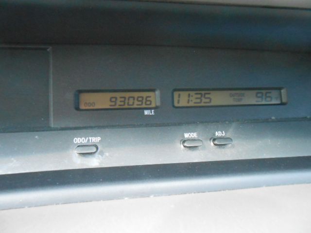 Photo 13 of this TOYOTA AVALON