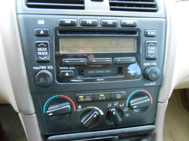 Photo 14 of this TOYOTA AVALON