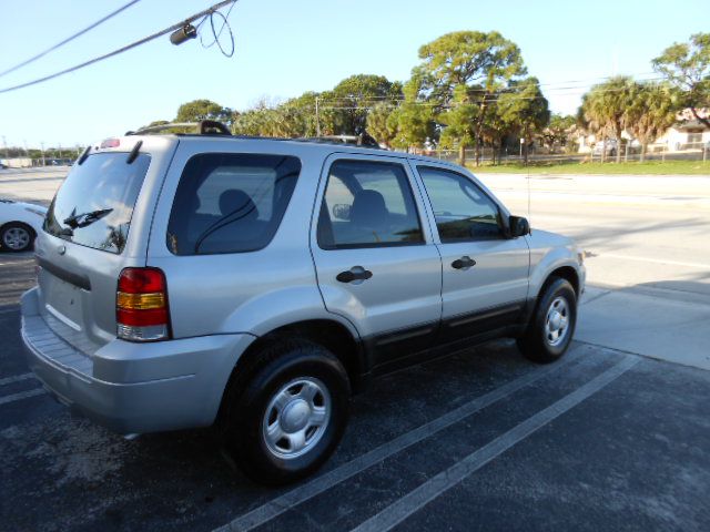 Photo 5 of this FORD ESCAPE