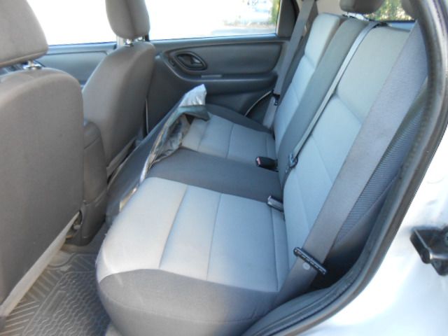 Photo 14 of this FORD ESCAPE