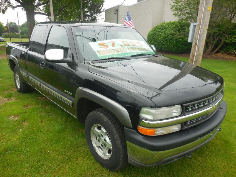 2000 CHEVROLET SILVERADO 1500 in Amherst
