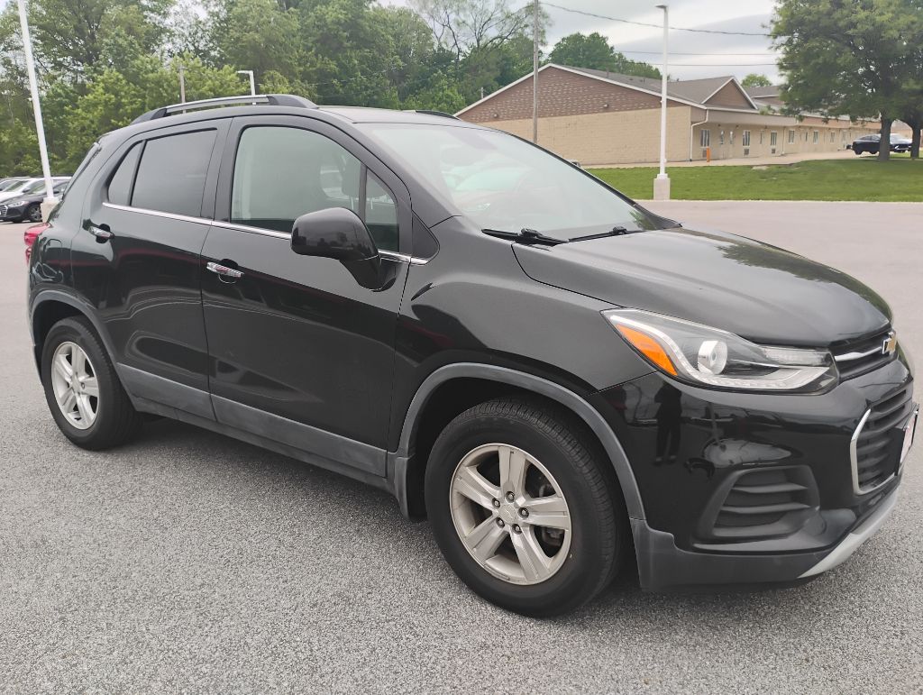 Photo 10 of this CHEVROLET TRAX