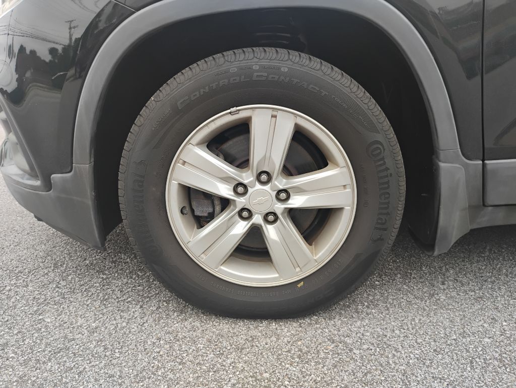 Photo 23 of this CHEVROLET TRAX
