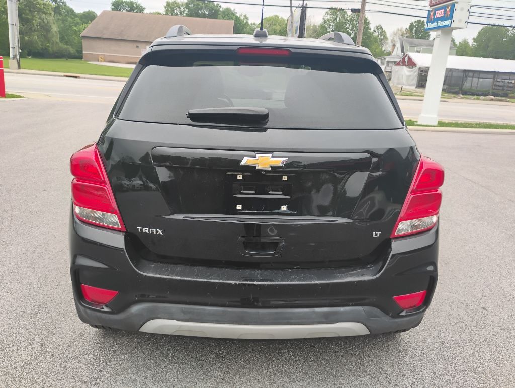 Photo 7 of this CHEVROLET TRAX