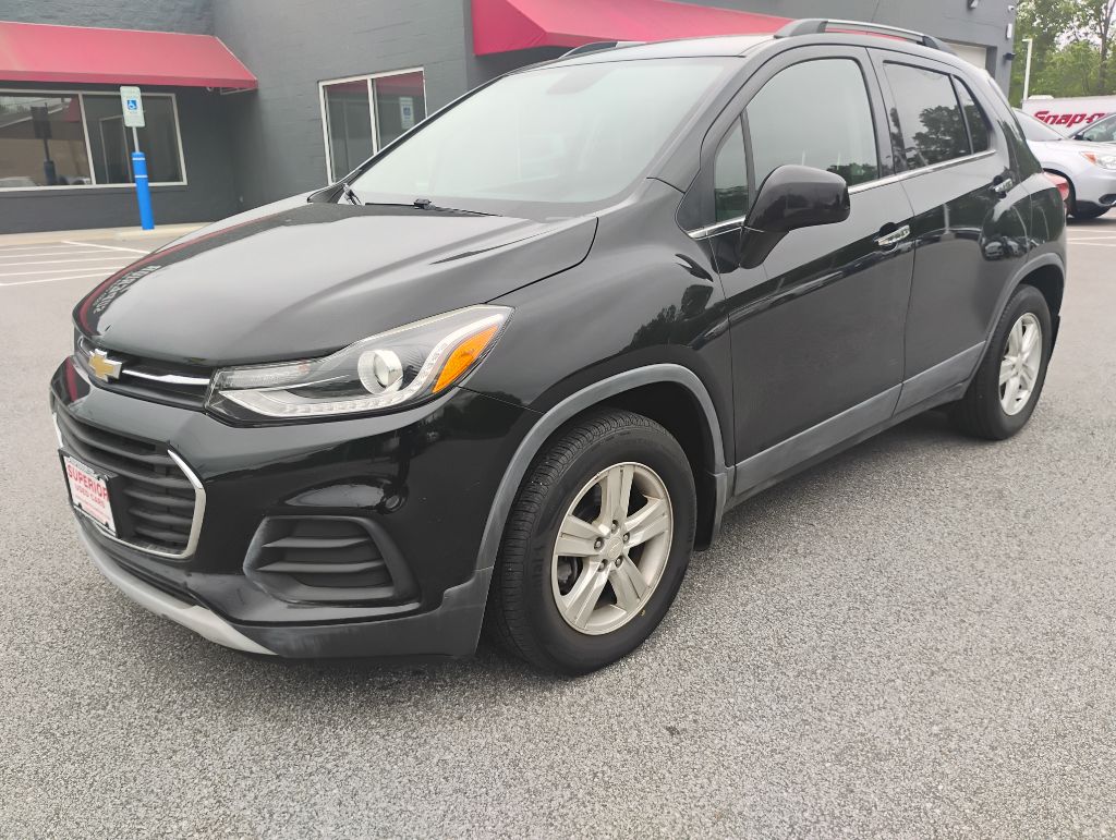 Photo 3 of this CHEVROLET TRAX
