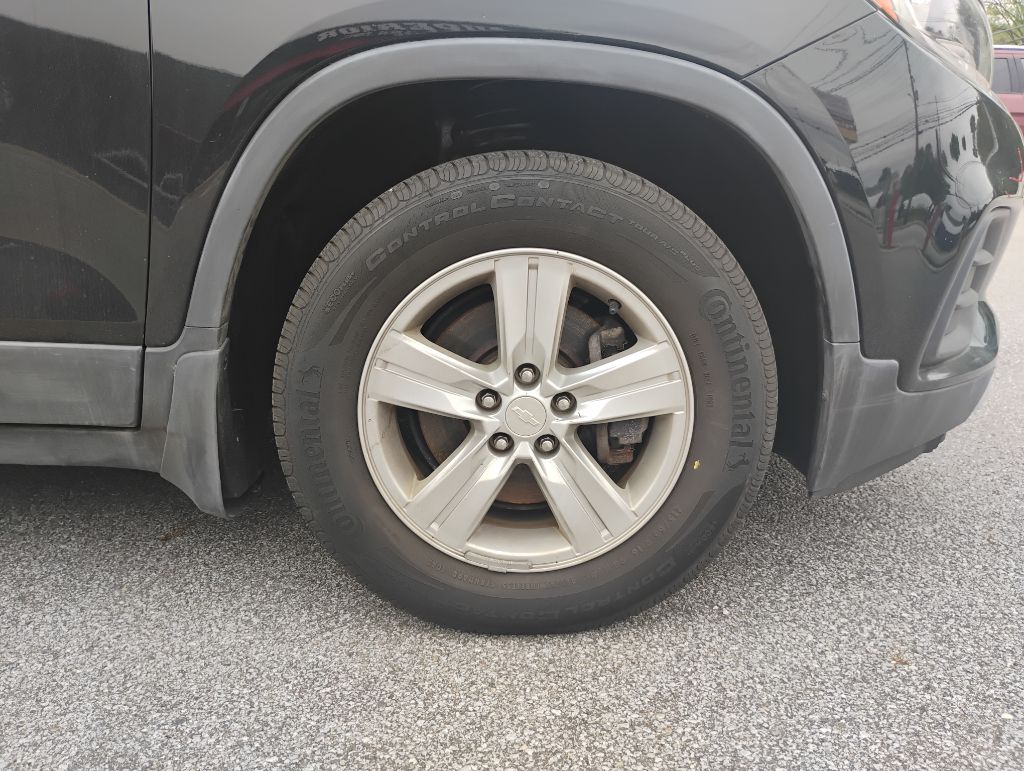 Photo 26 of this CHEVROLET TRAX
