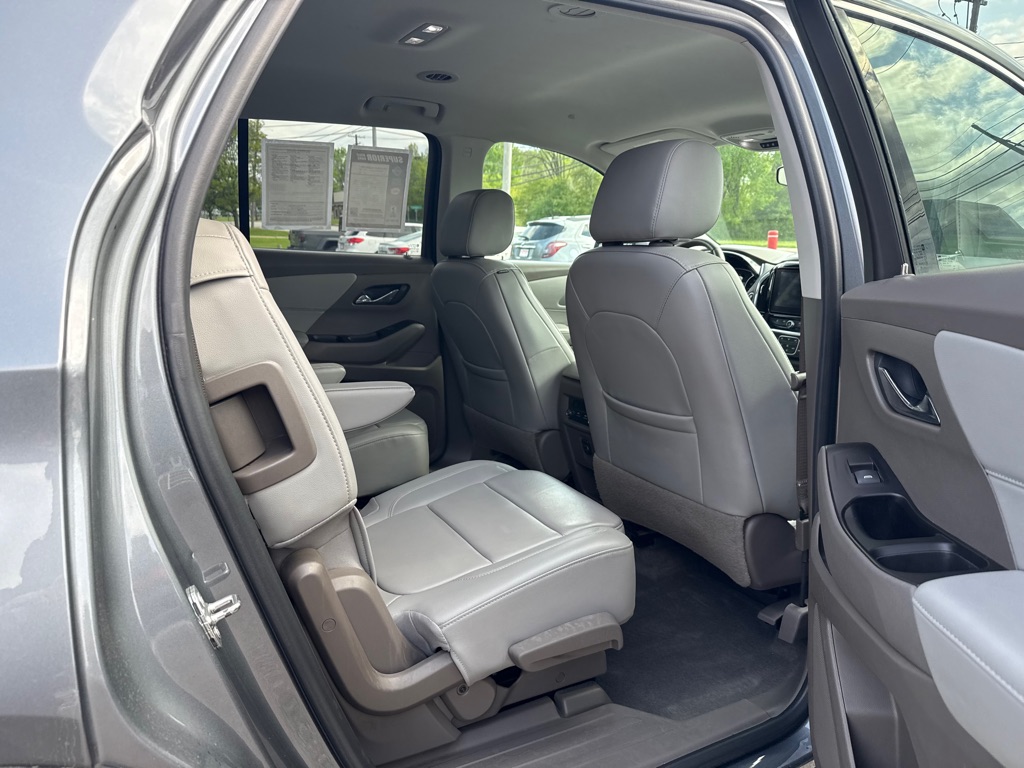 Photo 15 of this CHEVROLET TRAVERSE