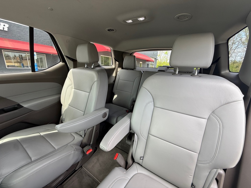 Photo 11 of this CHEVROLET TRAVERSE