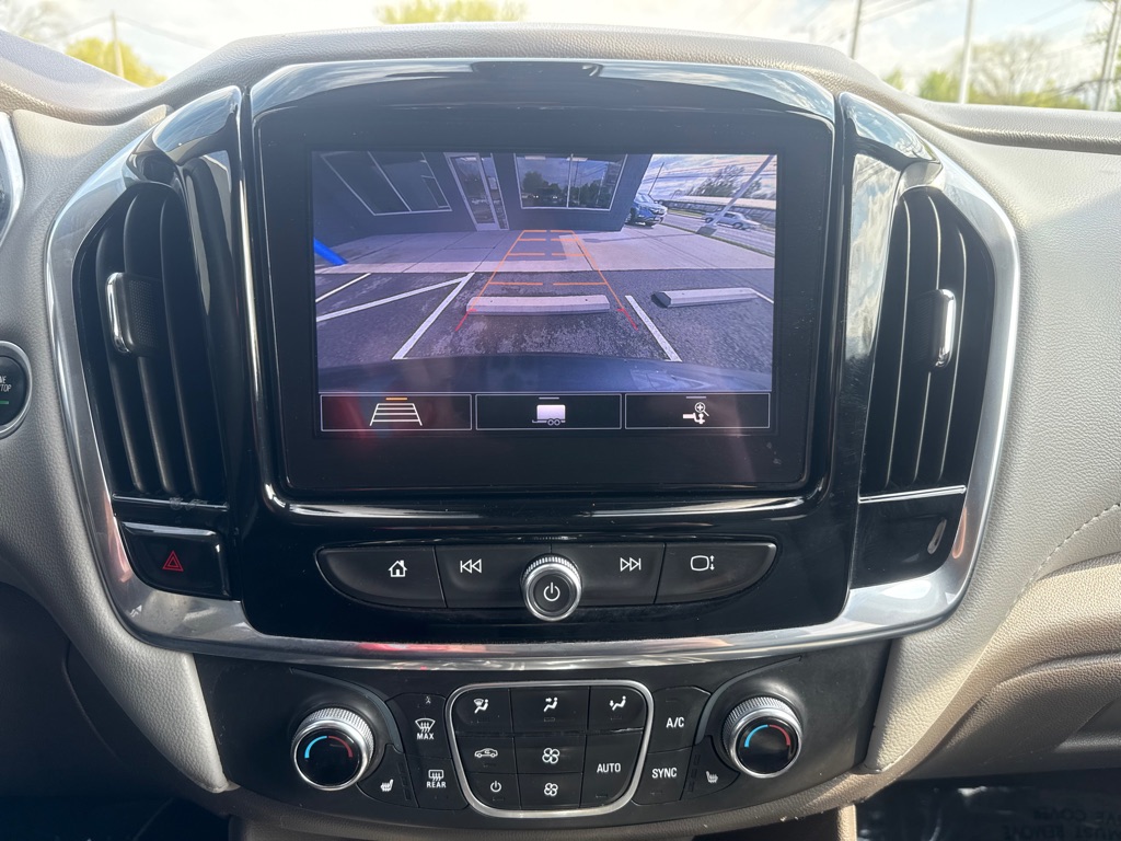 Photo 19 of this CHEVROLET TRAVERSE