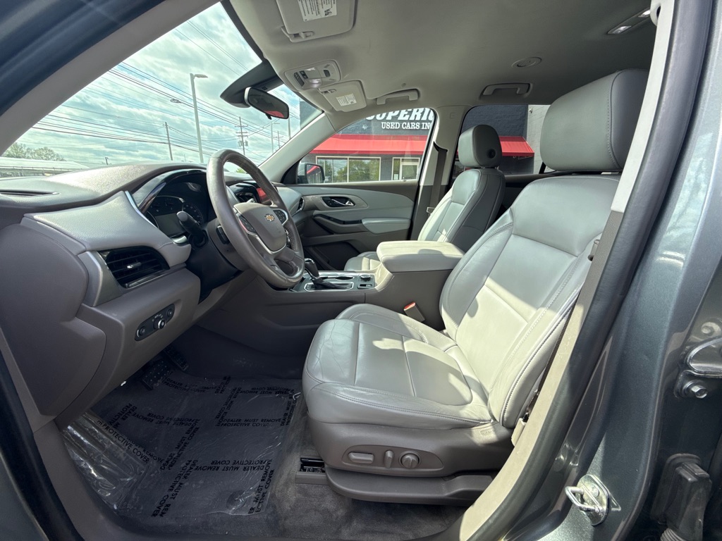 Photo 13 of this CHEVROLET TRAVERSE