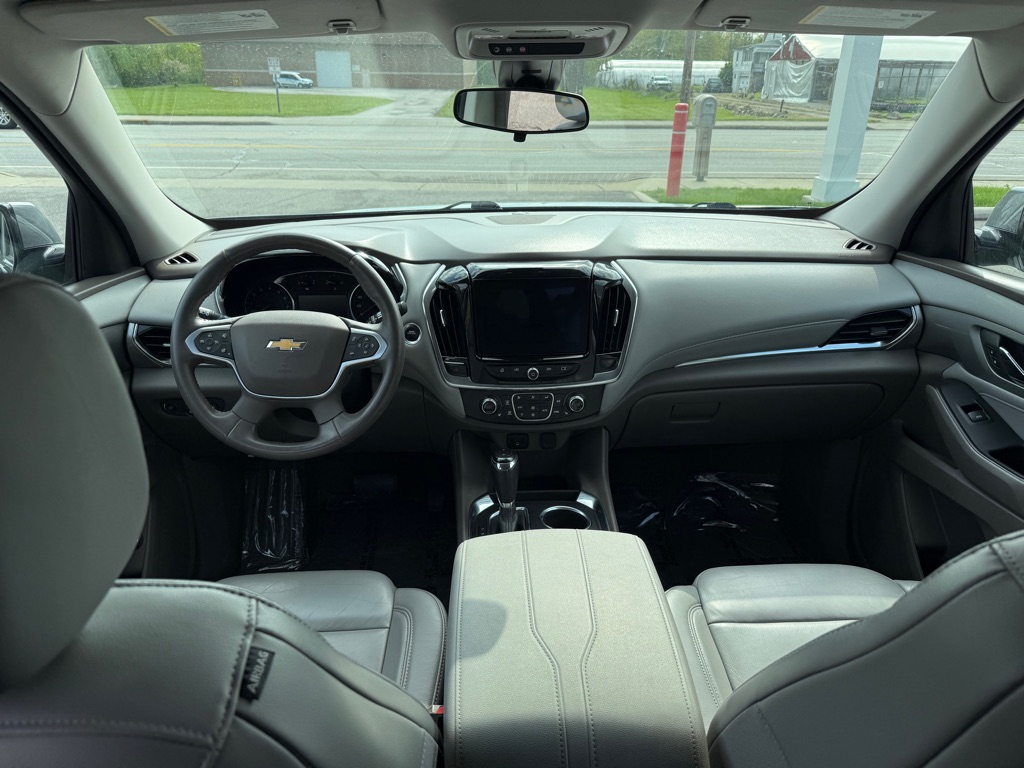 Photo 14 of this CHEVROLET TRAVERSE