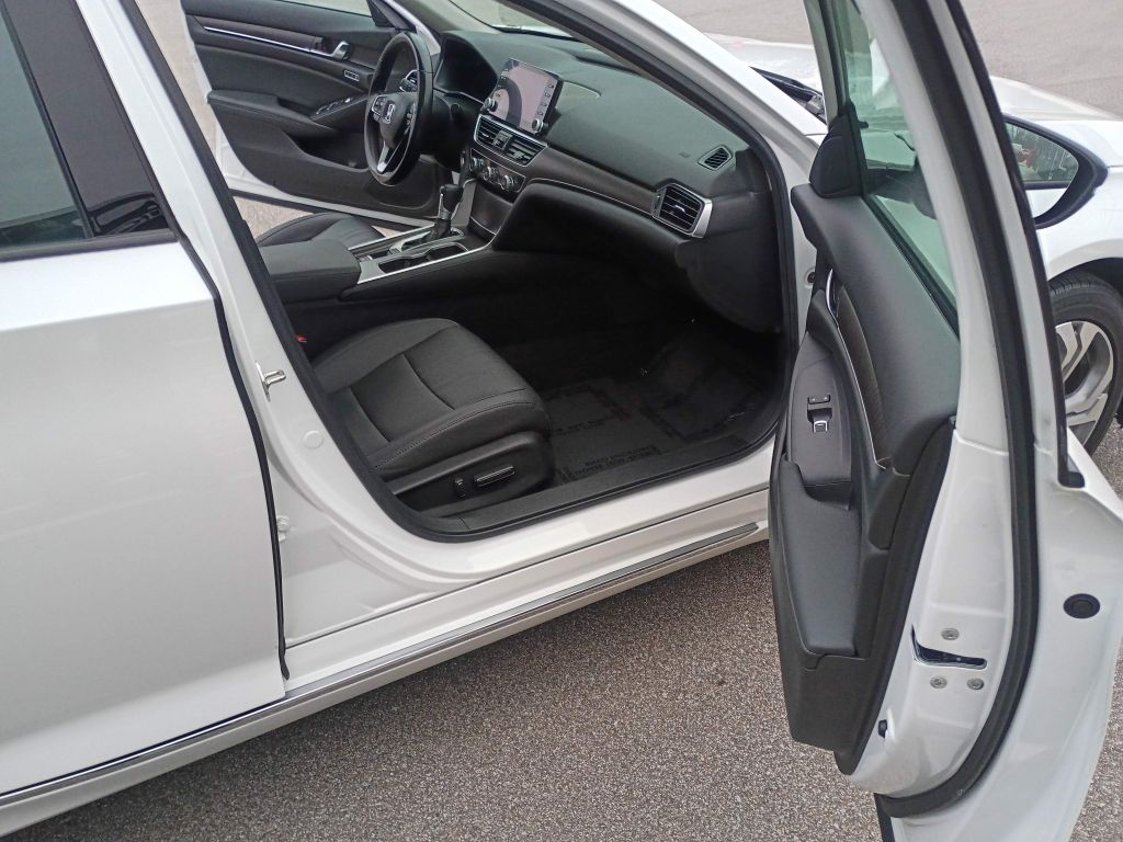 Photo 14 of this HONDA ACCORD