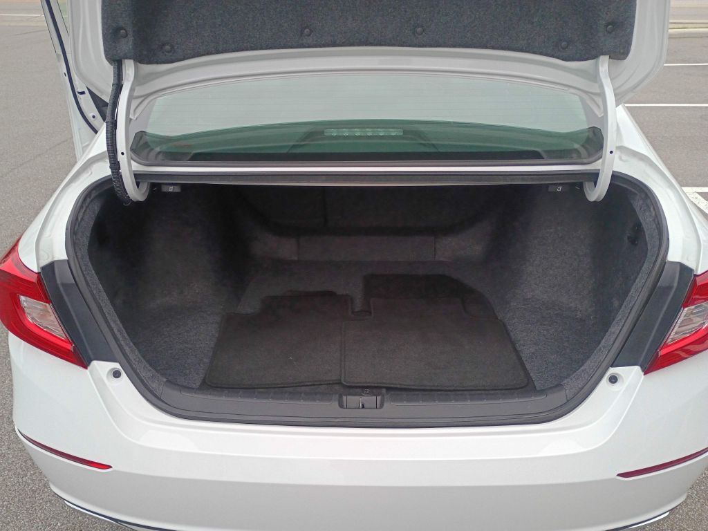 Photo 15 of this HONDA ACCORD