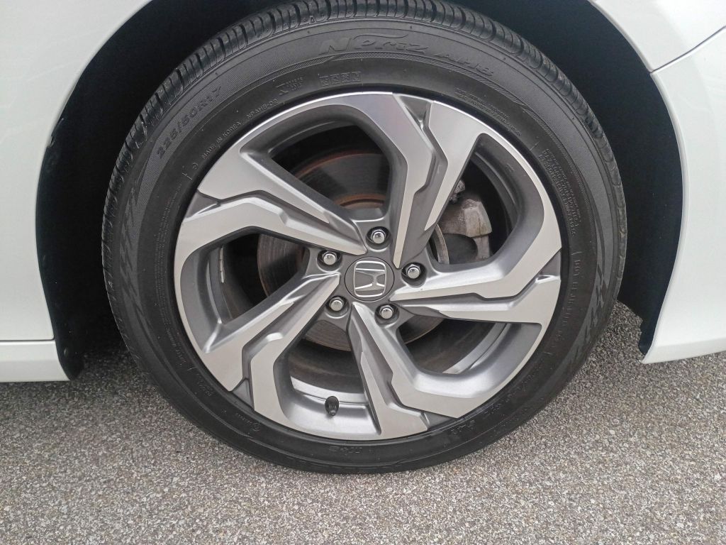 Photo 24 of this HONDA ACCORD