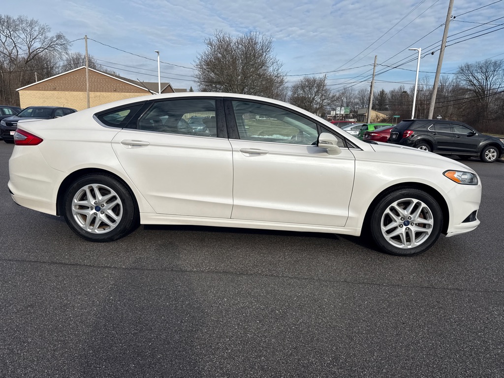 Photo 6 of this FORD FUSION