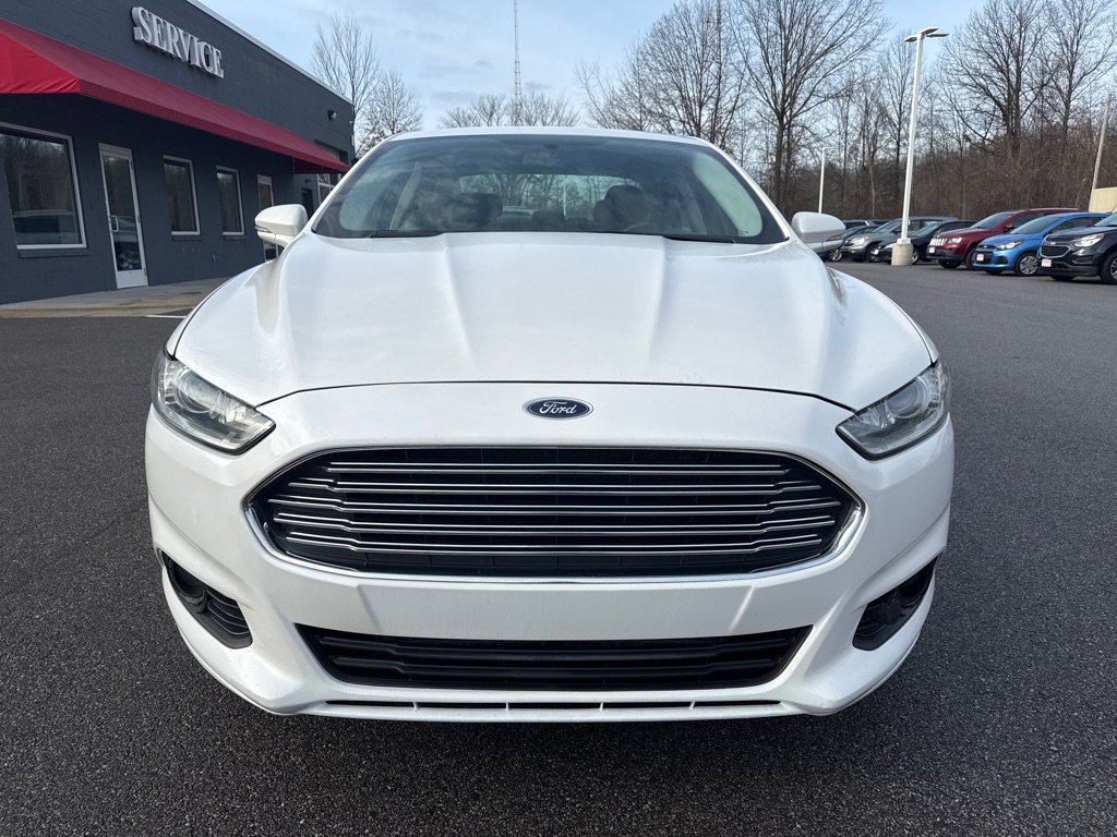 Photo 4 of this FORD FUSION