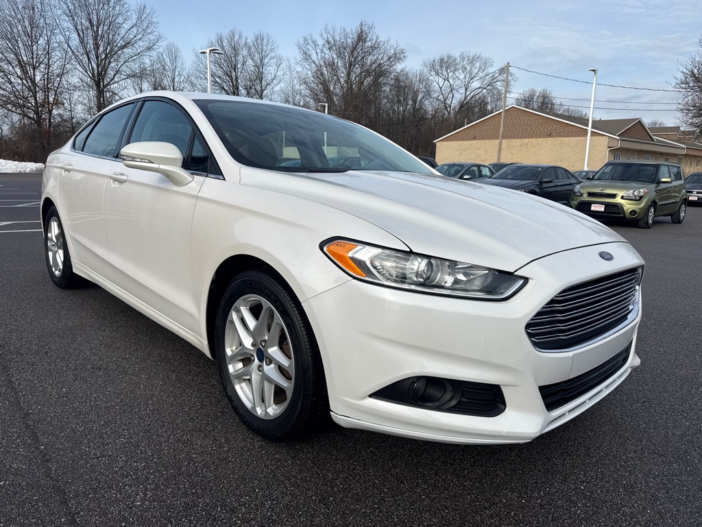Photo 5 of this FORD FUSION