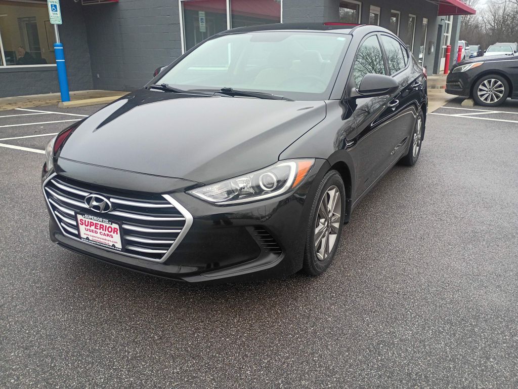Photo 2 of this HYUNDAI ELANTRA