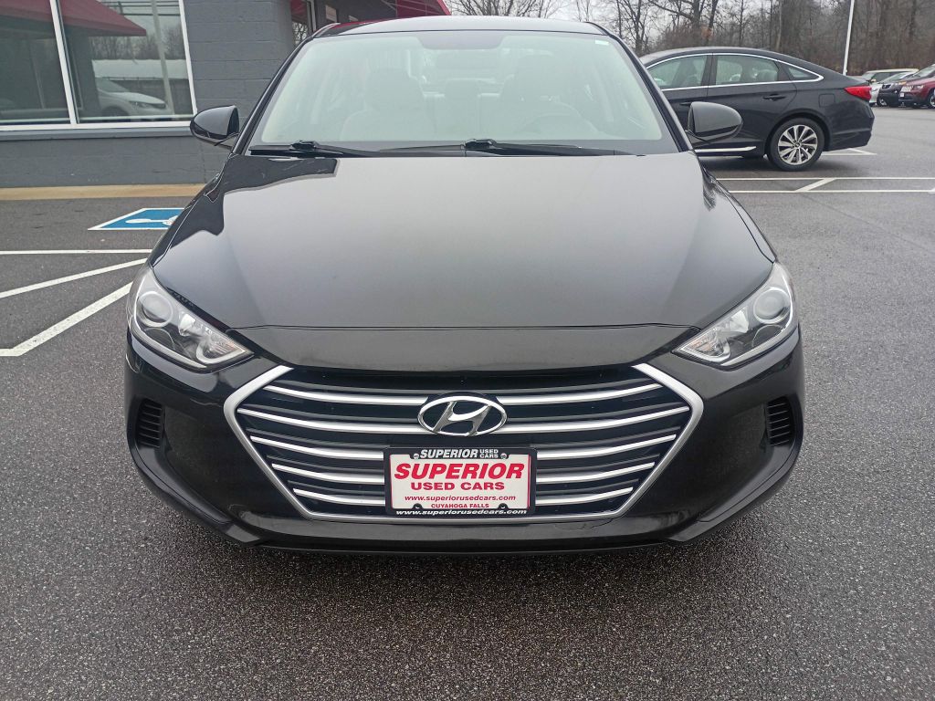 Photo 3 of this HYUNDAI ELANTRA