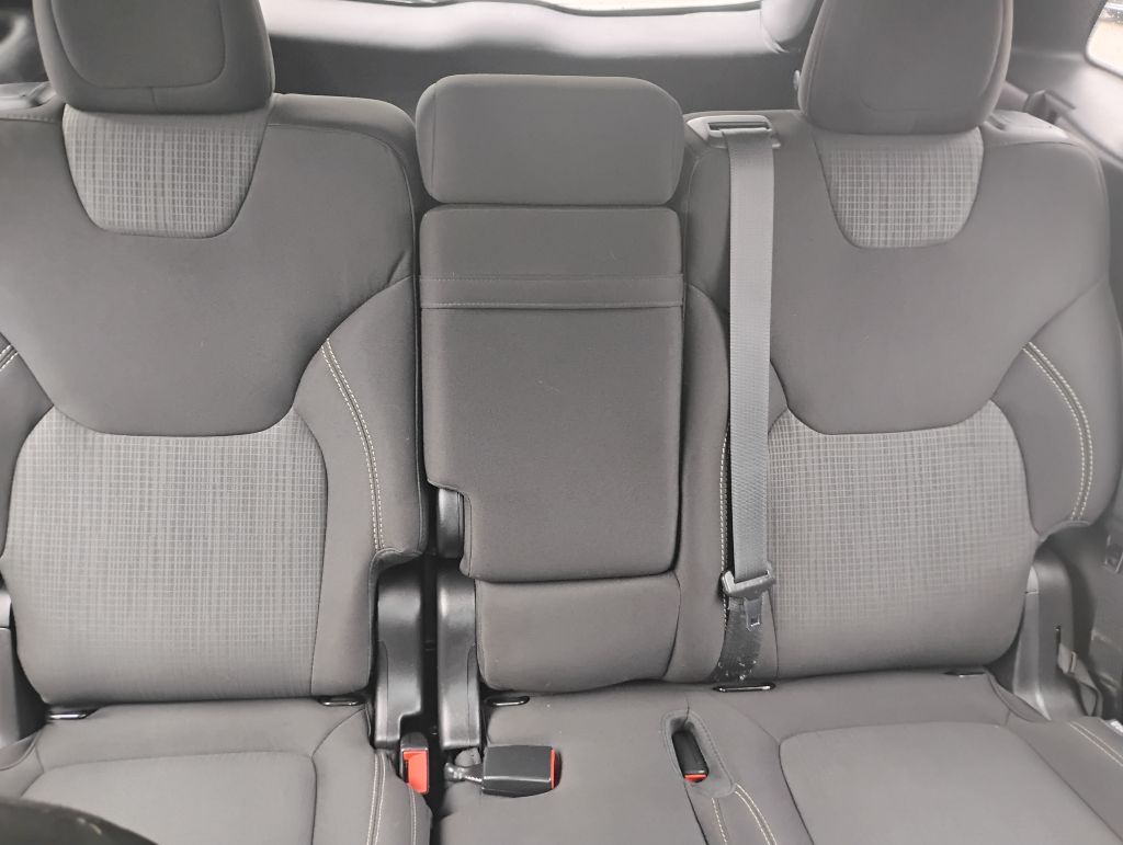 Photo 10 of this JEEP GRAND CHEROKEE