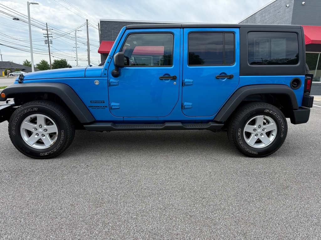 Photo 2 of this JEEP WRANGLER UNLIMI