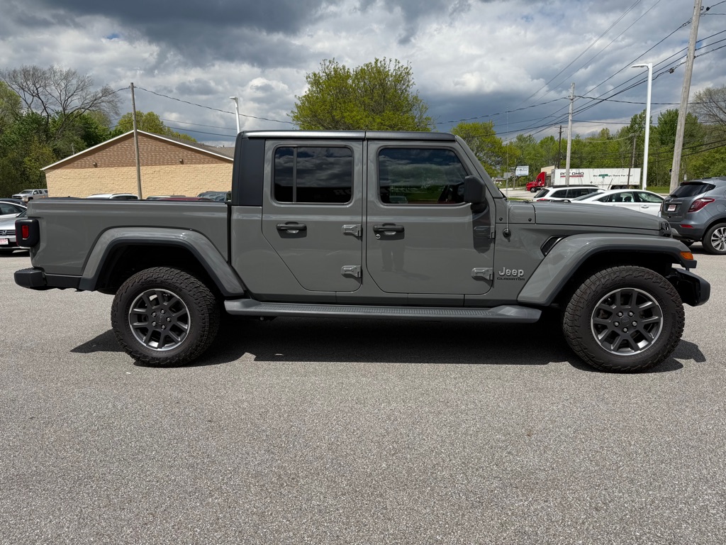Photo 6 of this JEEP GLADIATOR