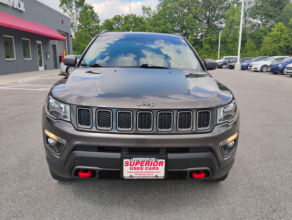 Photo 2 of this JEEP COMPASS