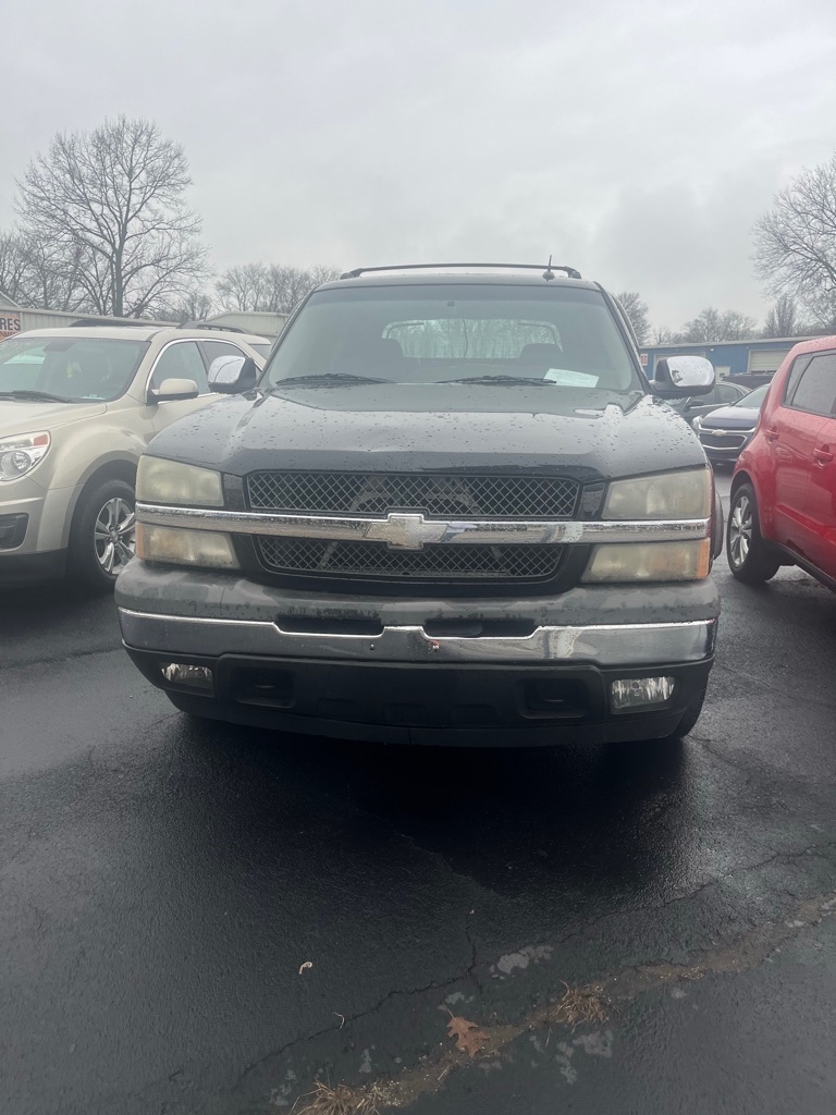 2005 Chevrolet Avalanche Base's photo