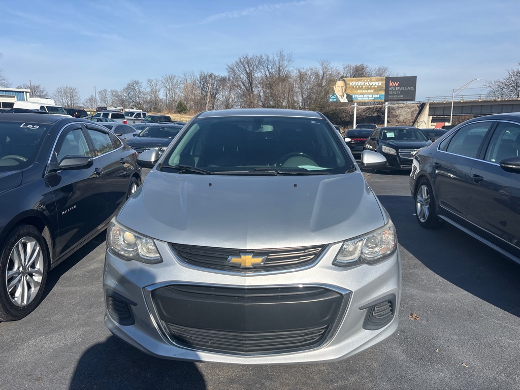 2017 Chevrolet Sonic Premier's photo