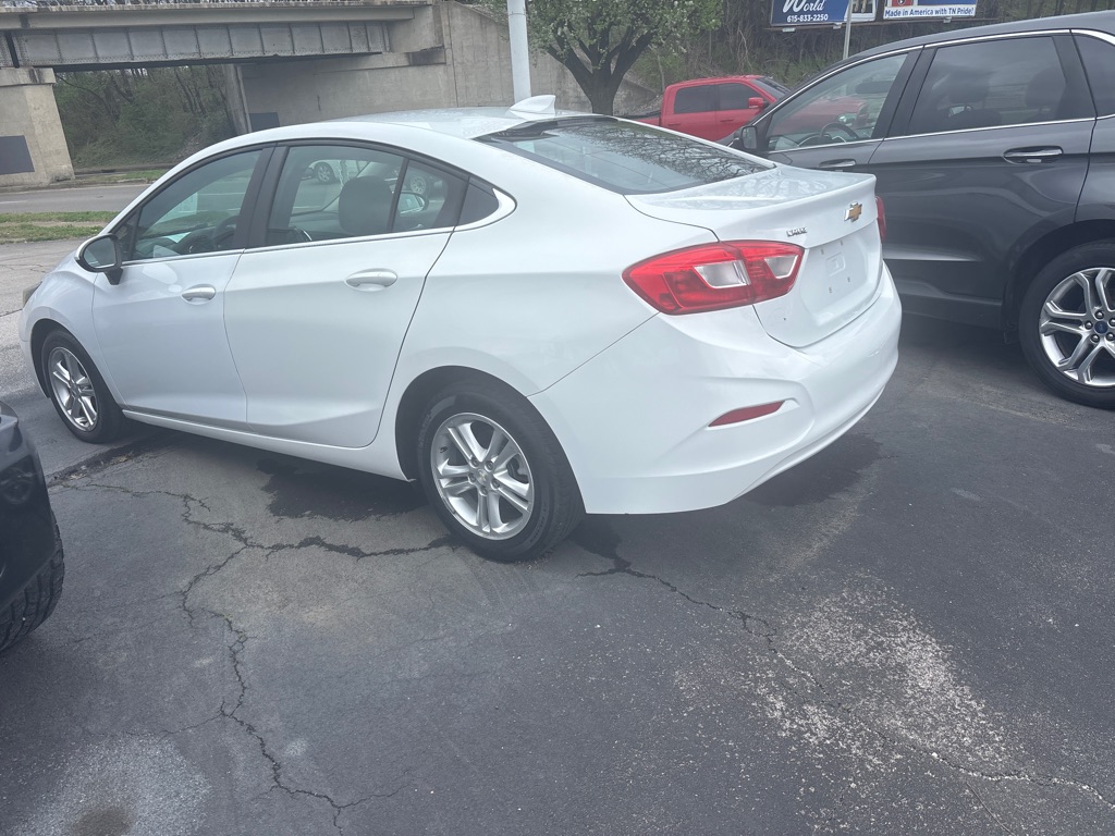 Additional photo of vehicle.