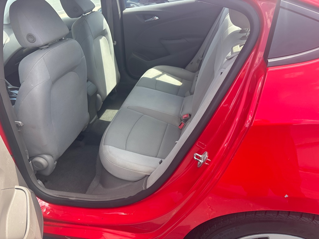 Additional photo of vehicle.