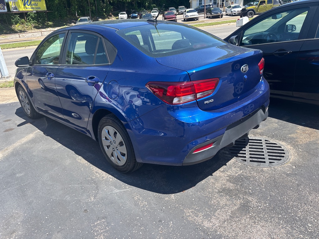 Additional photo of vehicle.