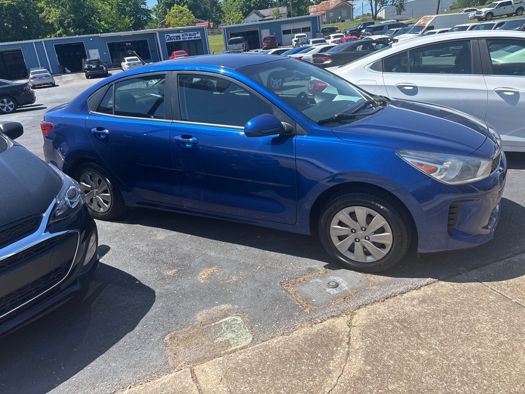 Additional photo of vehicle.