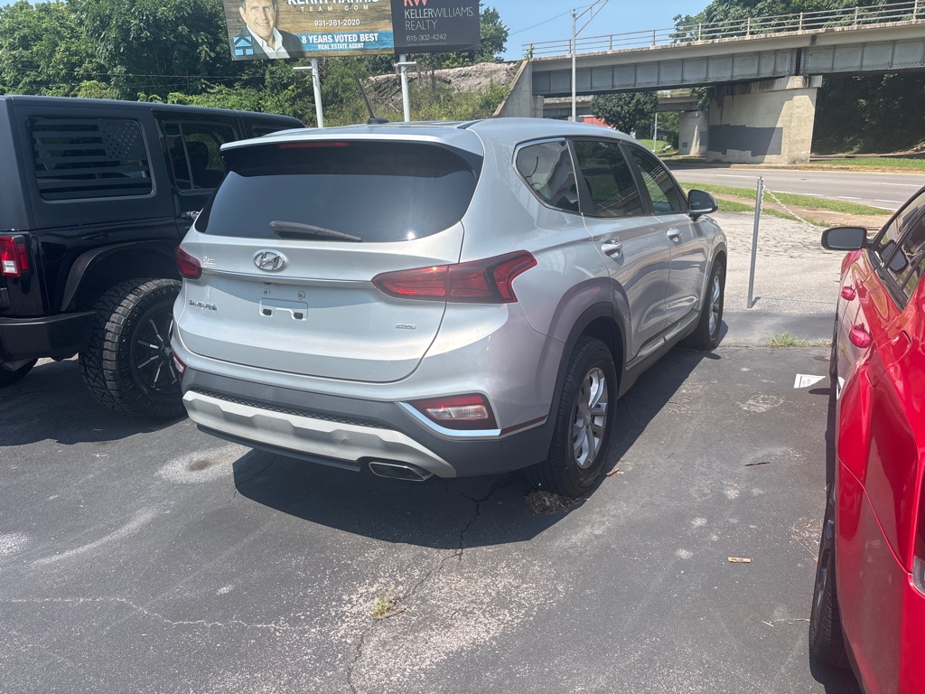 Additional photo of vehicle.