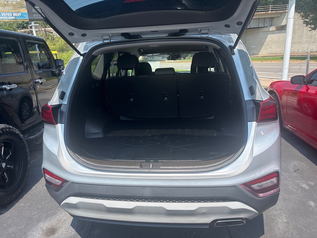 Additional photo of vehicle.