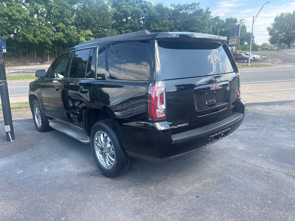 Additional photo of vehicle.