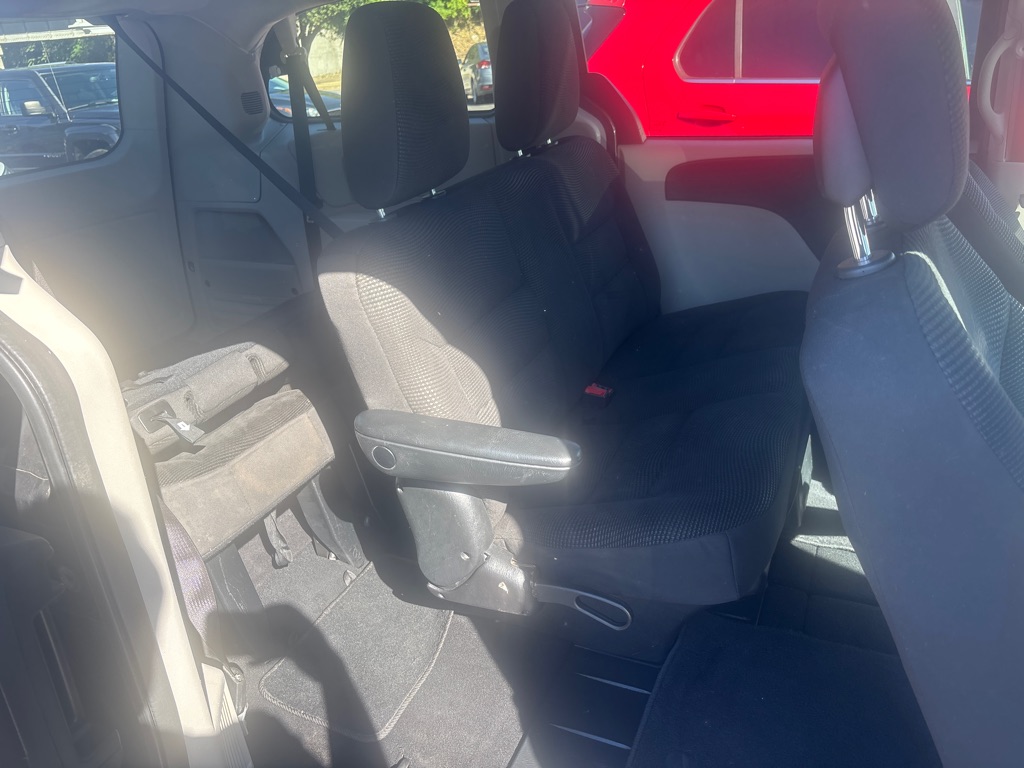 Additional photo of vehicle.
